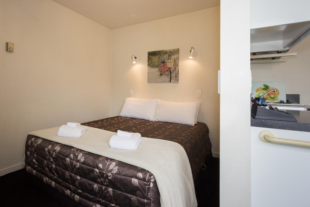 Caples Court Motel & Apartments Queenstown Exterior foto